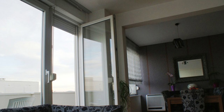 Verkauft wird eine Dreizimmerwohnung (5)