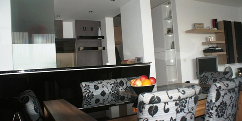 Verkauft wird eine Dreizimmerwohnung (9)