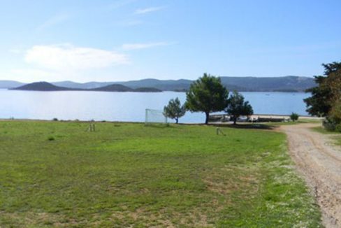 Ein Bauplatz direkt am dem Meer