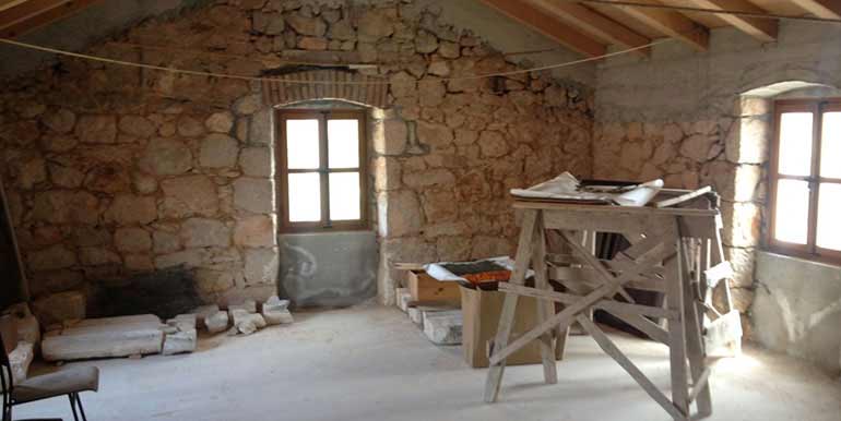 Altes-Steinhaus-auf-der-Insel-Ugljan-(12)