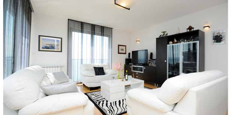 Schön eingerichtetes Haus in attraktiver Lage (28)