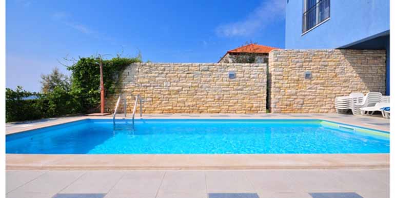 Schön eingerichtetes Haus in attraktiver Lage (3)