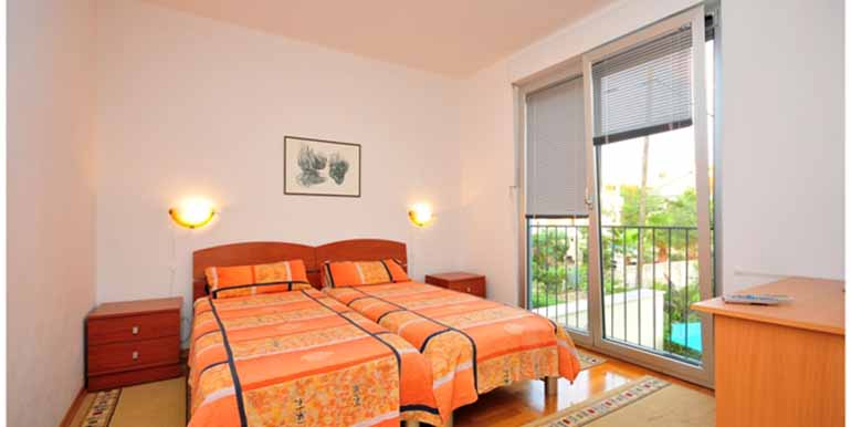 Schön eingerichtetes Haus in attraktiver Lage (9)