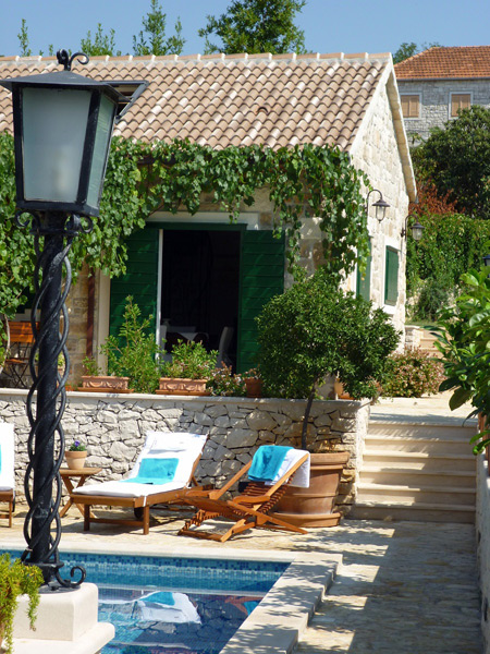 Schöne Steinvilla auf der Insel Brac (8)