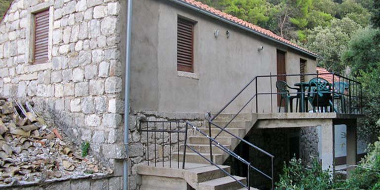 DIGITALNI FOTOAPARAT OLYMPUS