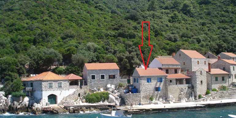 Steinhaus in der Nähe von einem kleinen Fischerdorf (13)