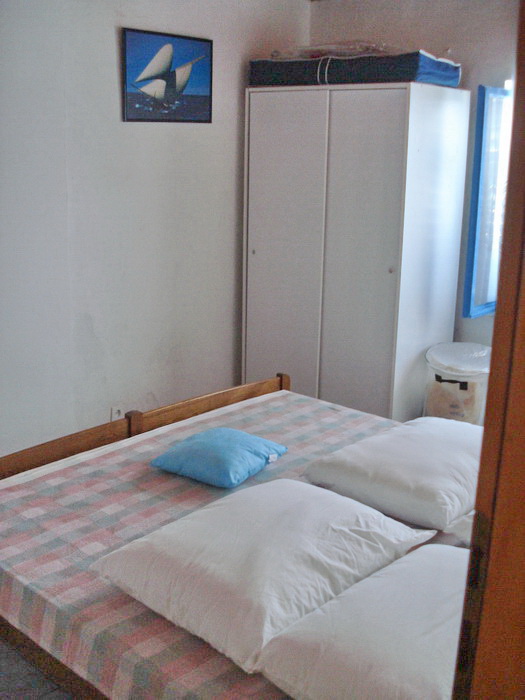 Steinhaus in der Nähe von einem kleinen Fischerdorf (17)