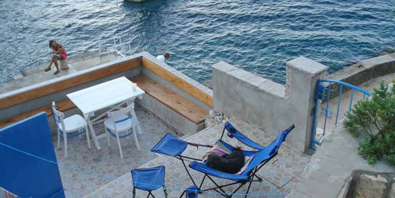 Steinhaus in der Nähe von einem kleinen Fischerdorf (19)