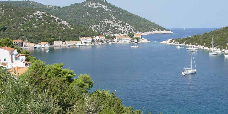 Steinhaus in der Nähe von einem kleinen Fischerdorf (22)