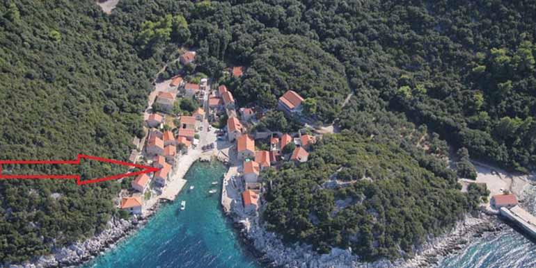 Steinhaus in der Nähe von einem kleinen Fischerdorf (23)