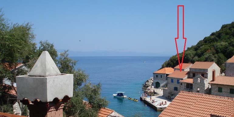 Steinhaus in der Nähe von einem kleinen Fischerdorf (3)