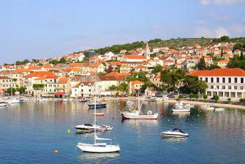 Wohnungen-auf-der-Insel-Brac