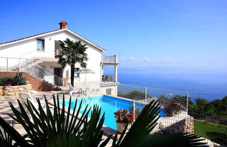 Familienhaus-in-Lovran!-(3)