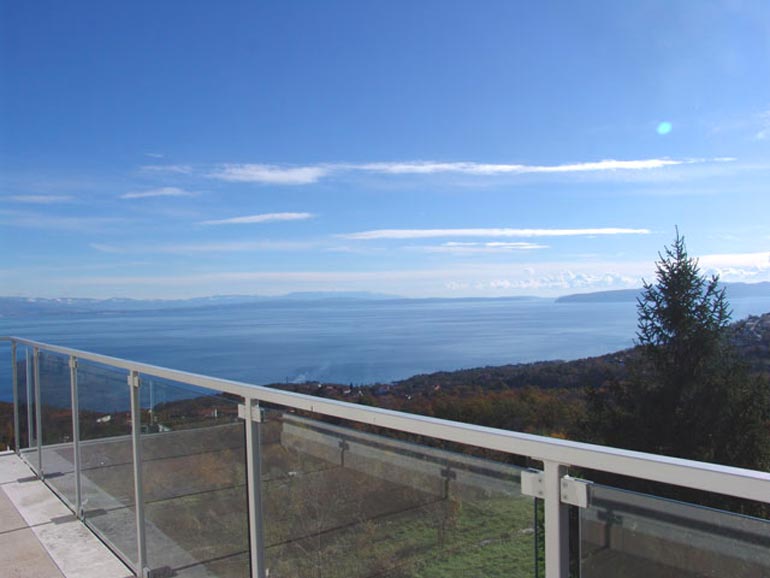 Familienhaus-mit-Pool-in-Poljana-(2)