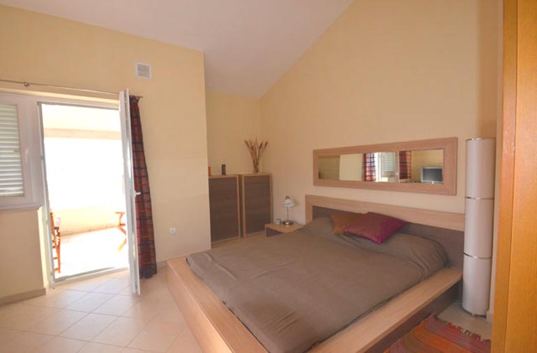 Haus-mit-Meerblick-in-Novi-Vinodolski-(15)