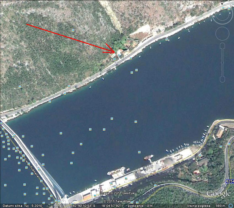 Sehr-schöne-Villa-in-Stein-gestaltet,-direkt-am-Meer.-(8)