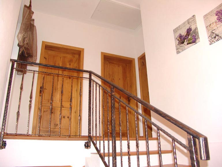 Steinvilla-auf-der-Insel-Krk-(15)