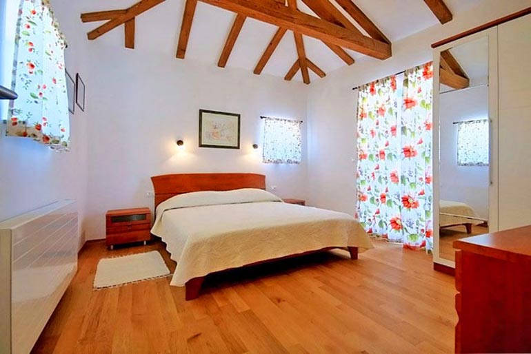 Steinvilla-in-Istrien-Medulin-(11)