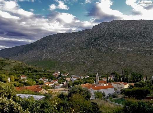 Villa-in-der-Nähe-von-Split-Zrnovnica--(5)