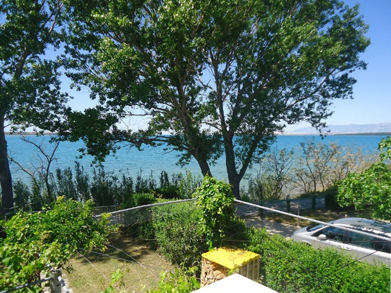 Wunderschöne-Lage-direkt-am-Meer-in-Nin-(23)