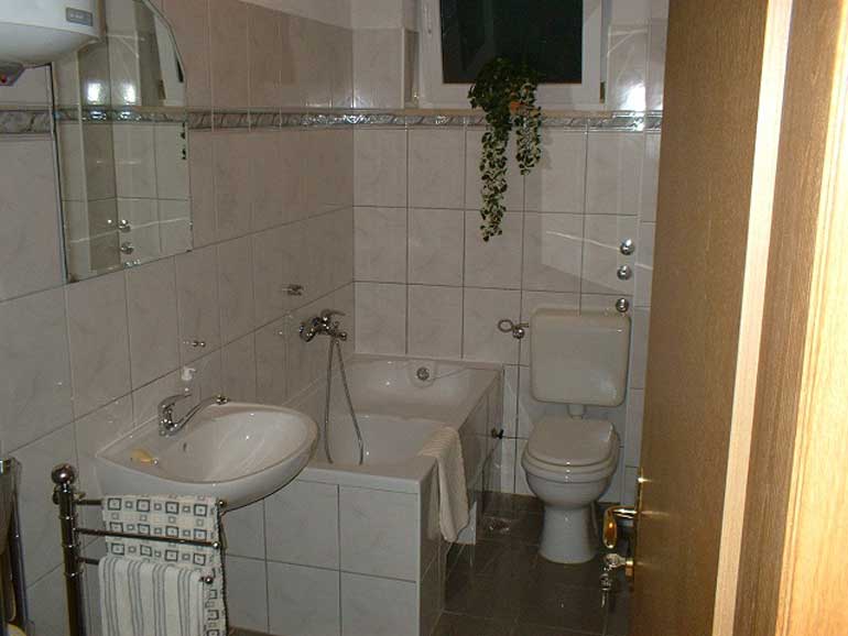 Wunderschöne-Villa-mit-Pool-in-der-Nähe-von-Split-(5)