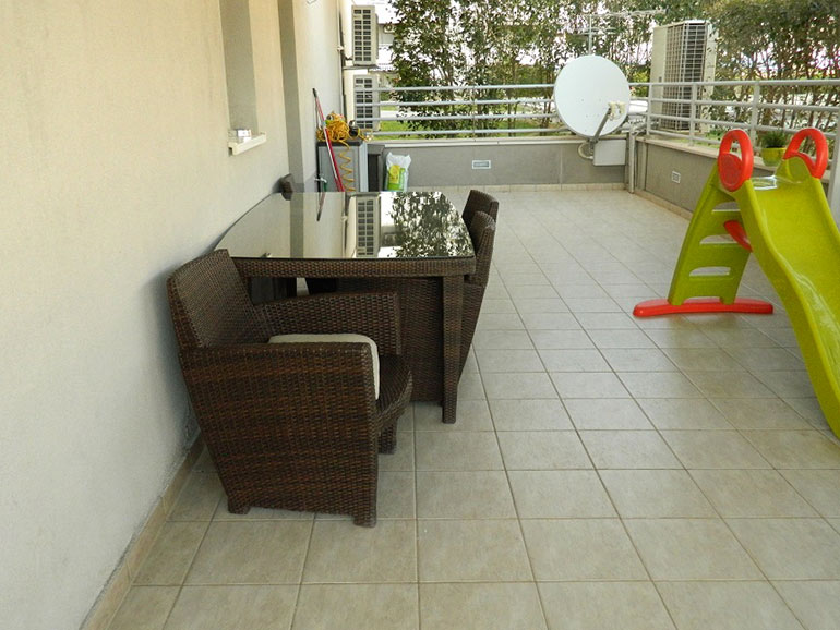 Dreizimmer-Wohnung-in-Znjan-(1)