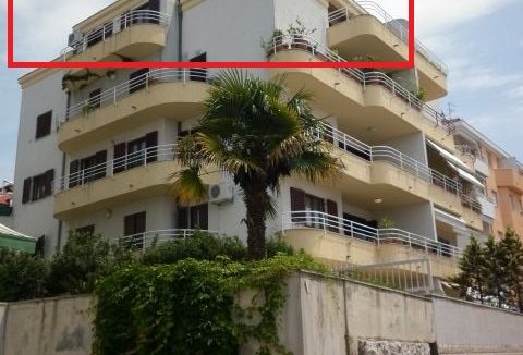 Dreizimmer Wohnung in einer urbanen Villa