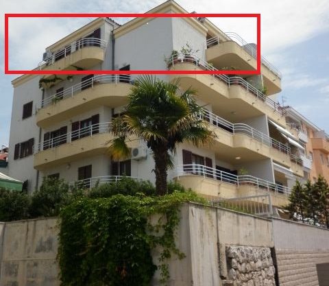 Dreizimmer Wohnung in einer urbanen Villa