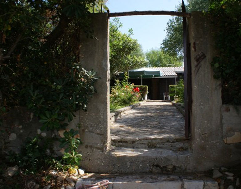 Grundstück-in-erste-Reihe-zum-Meer-(1)