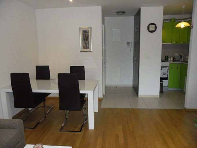 Neu eingerichtete einzimmer Wohnung in Split