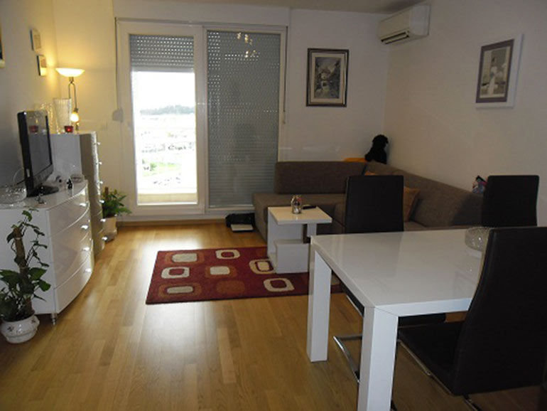 Neu-eingerichtet--einzimmer-Wohnung-in-Split--(6)