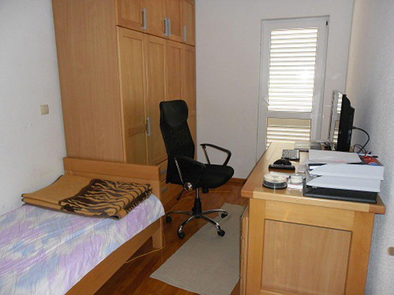 Top-Angebot!-Haus-mit-zwei-Wohnungen-(8)