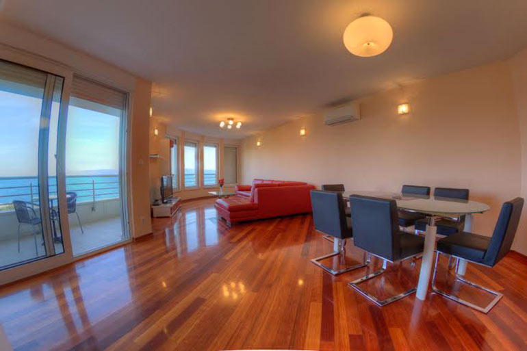 Wohnung-mit-Meerblick-in-der-Nähe-von-Split-(1)