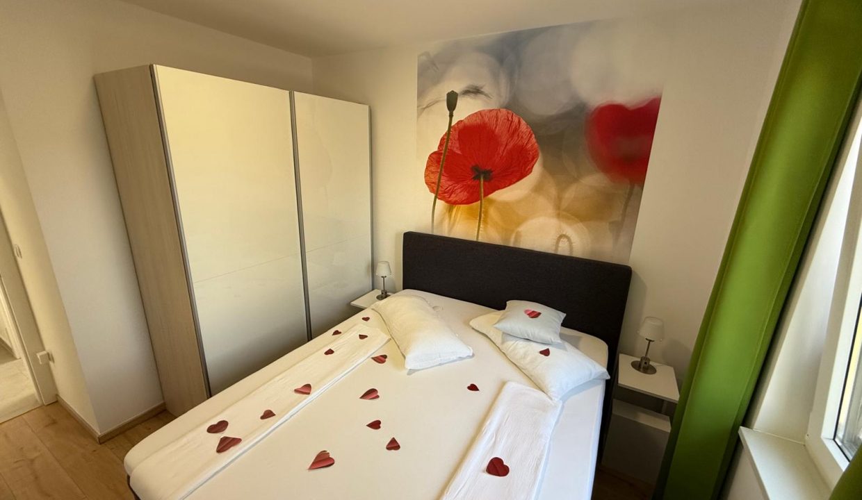 WhatsApp Image 2024-10-09 at 11.52.23 (7)