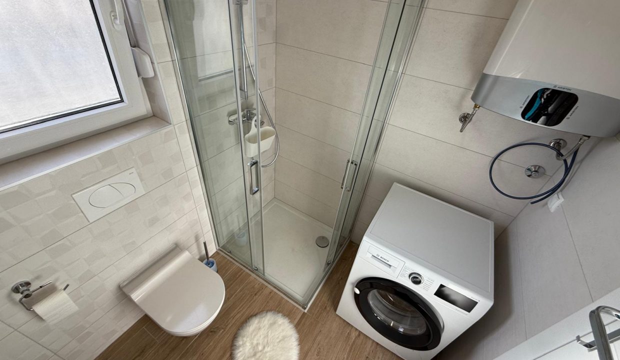 WhatsApp Image 2024-10-09 at 11.52.24 (1)